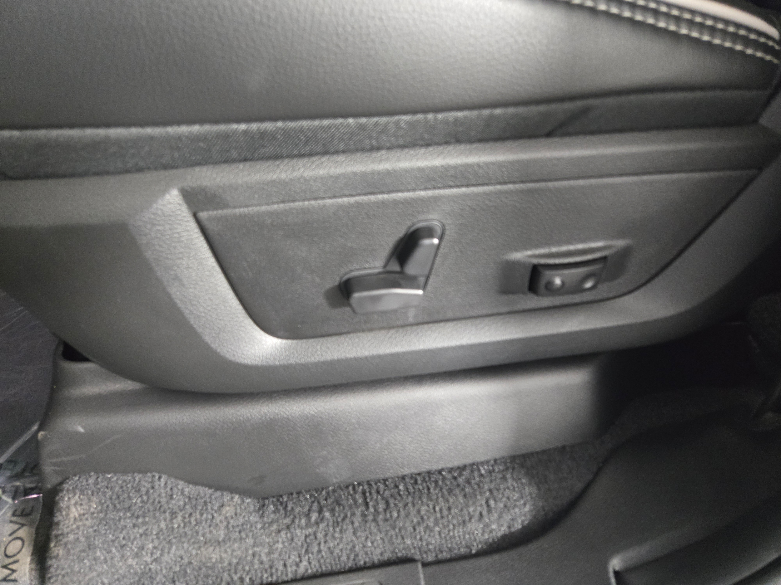 2025 RAM 2500 Laramie - Photo 17