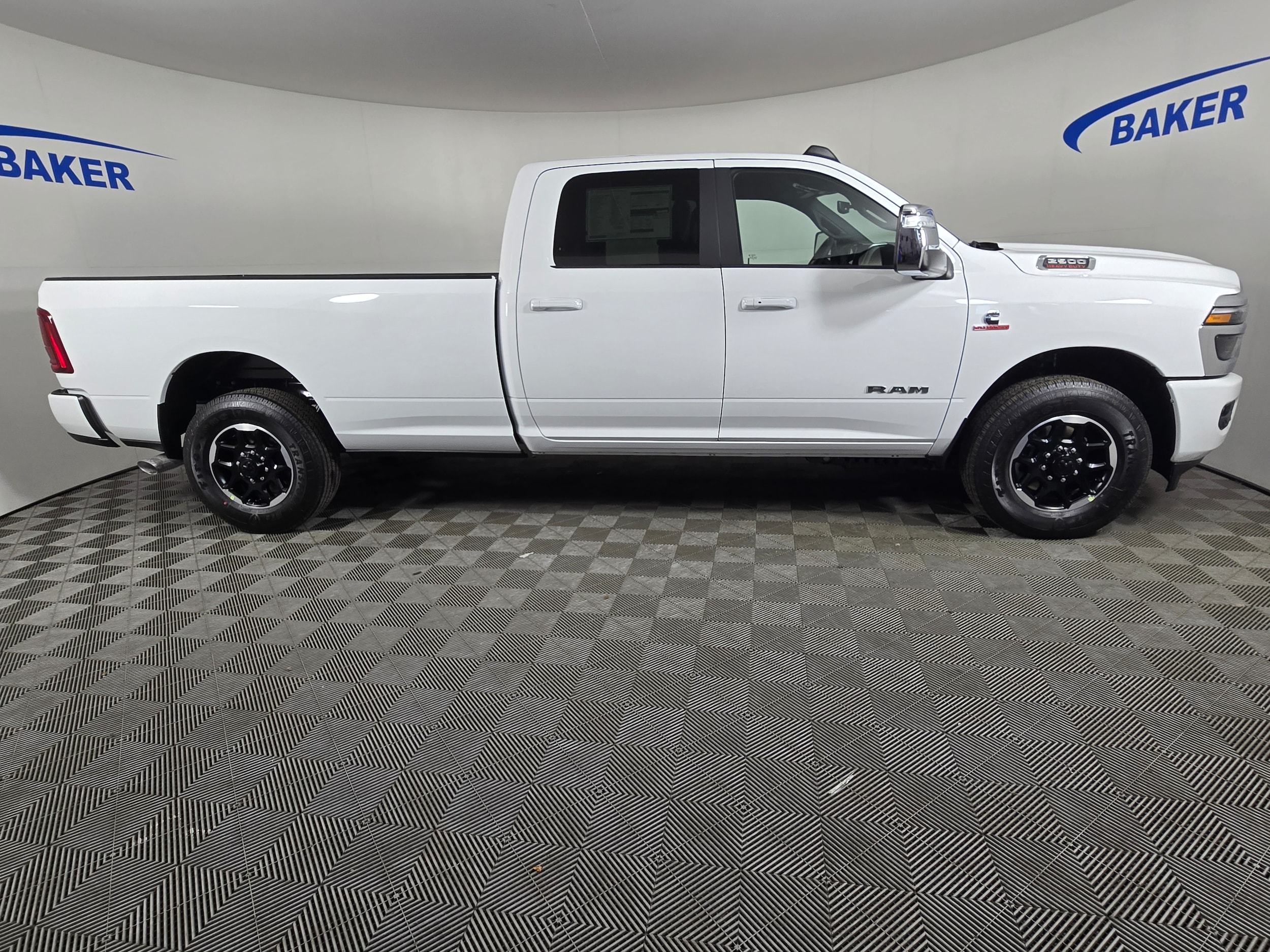 2025 RAM 2500 Laramie - Photo 7