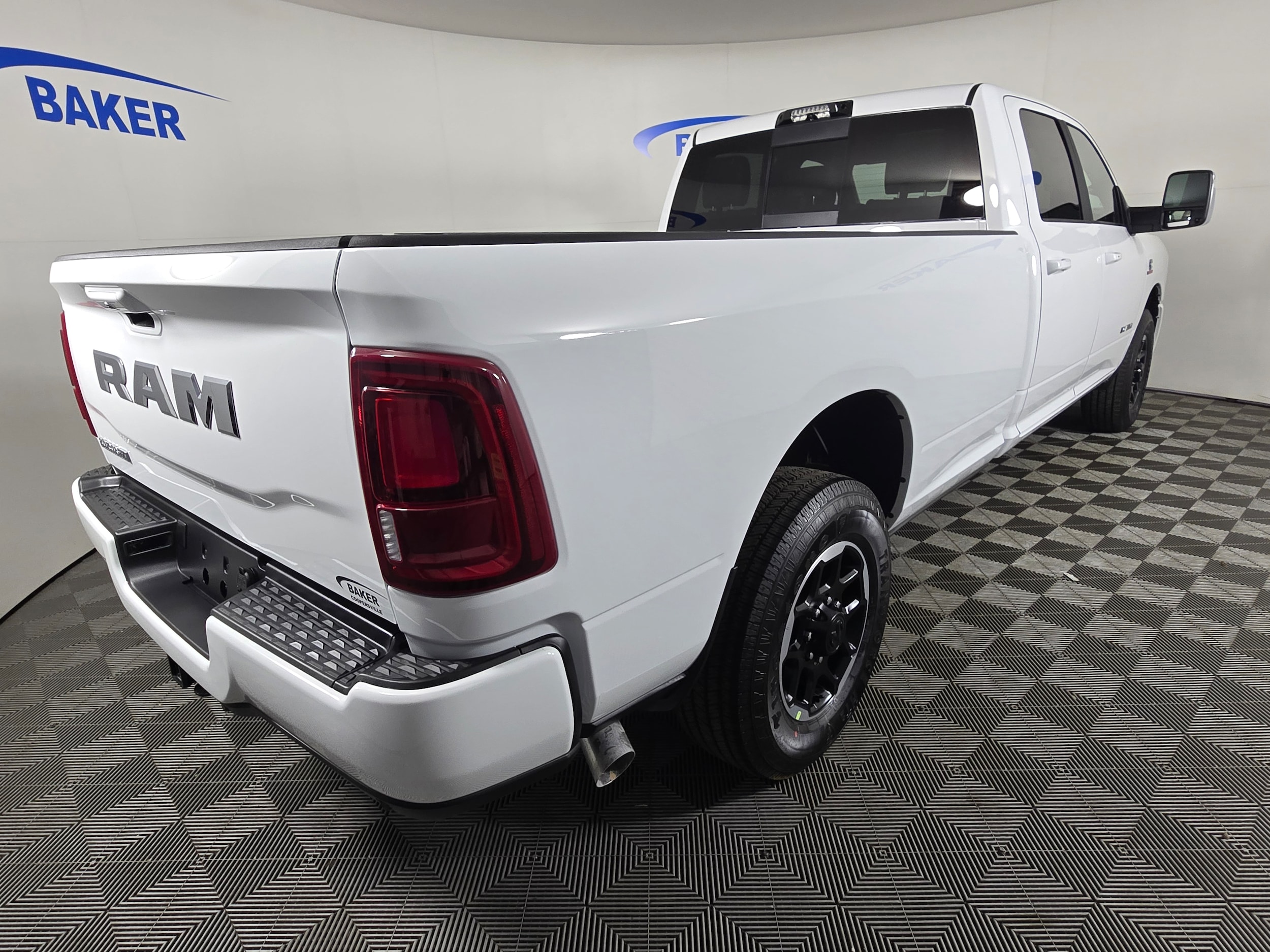 2025 RAM 2500 Laramie - Photo 6