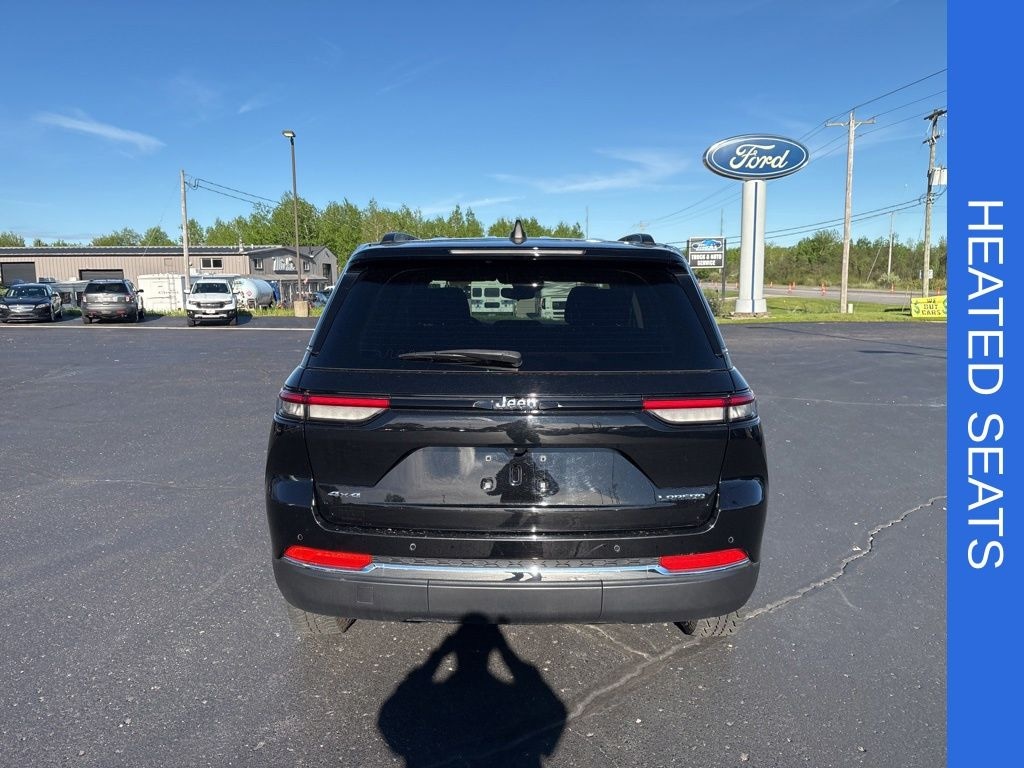 Used 2023 Jeep Grand Cherokee Laredo SUV