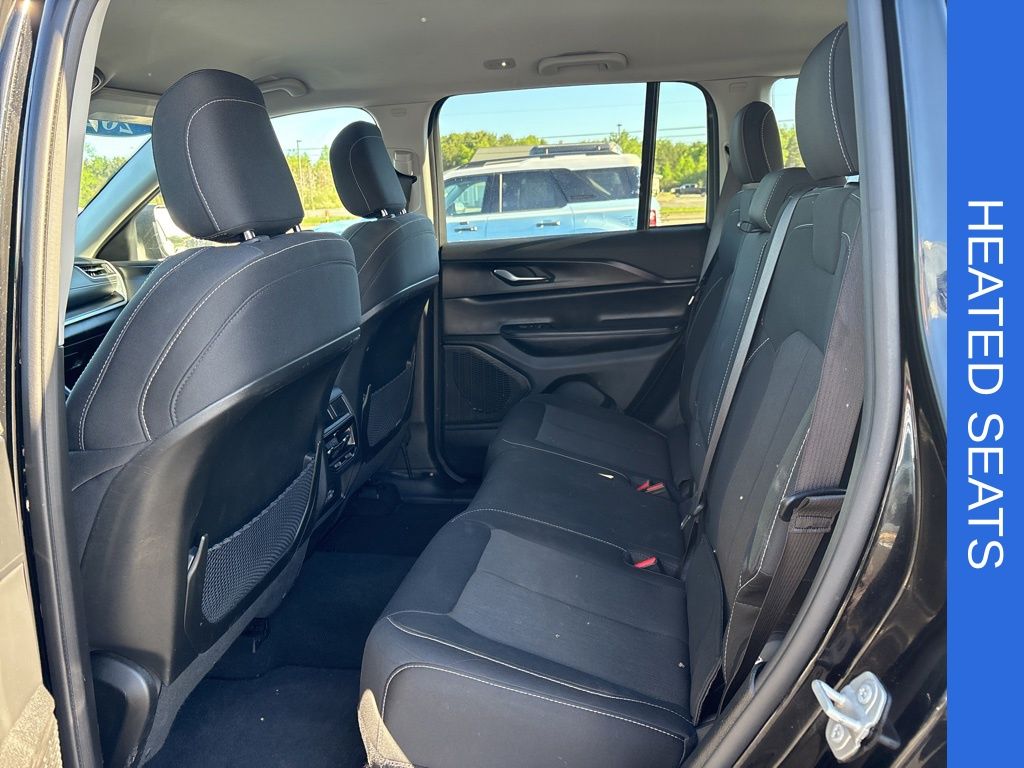 2023 Jeep Grand Cherokee Laredo - Photo 13
