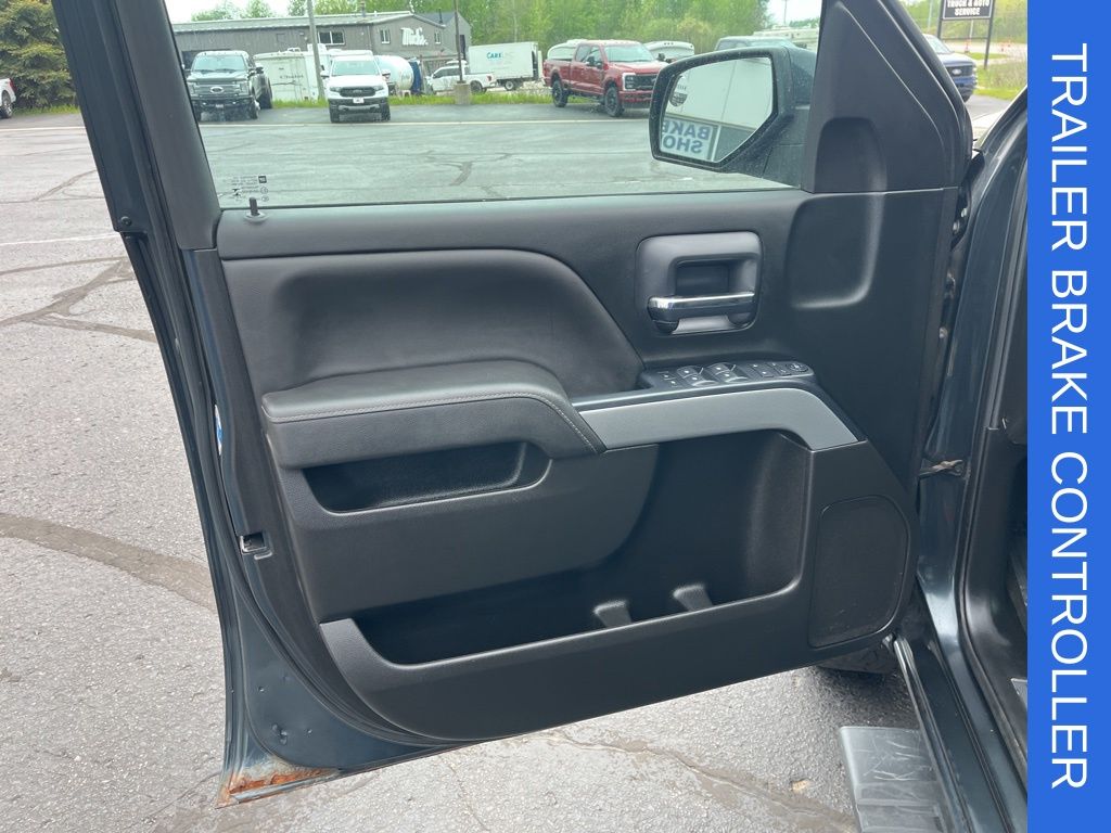 2018 Chevrolet Silverado 1500 LT Z71 - Photo 9