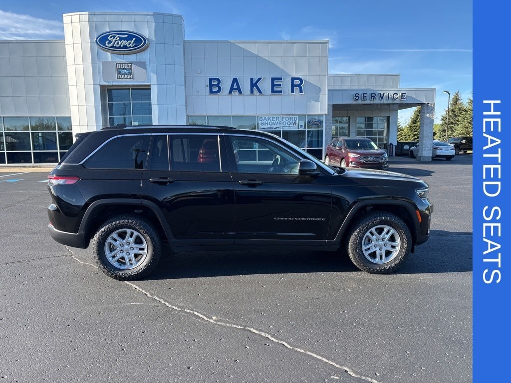 Used 2023 Jeep Grand Cherokee Laredo SUV
