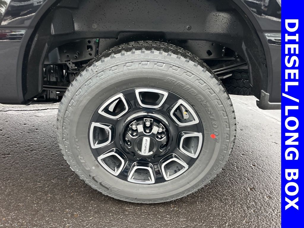 2026 Ford F-250 Super Duty Platinum - Photo 18