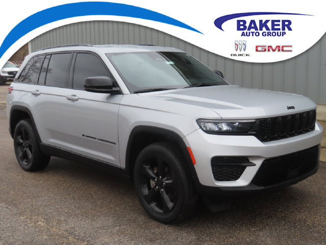 Used 2023 Jeep Grand Cherokee Altitude 4x4 SUV