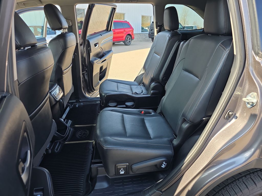 2019 Toyota Highlander Limited Platinum - Photo 16