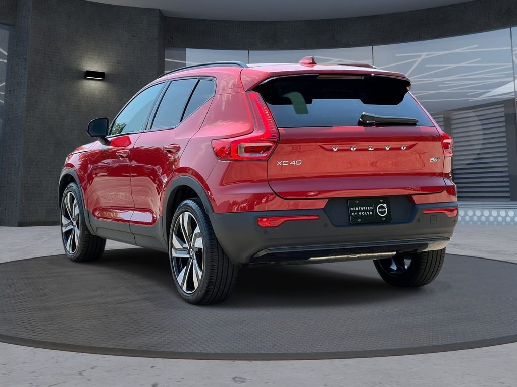 Certified 2024 Volvo XC40 B5 Plus Dark SUV