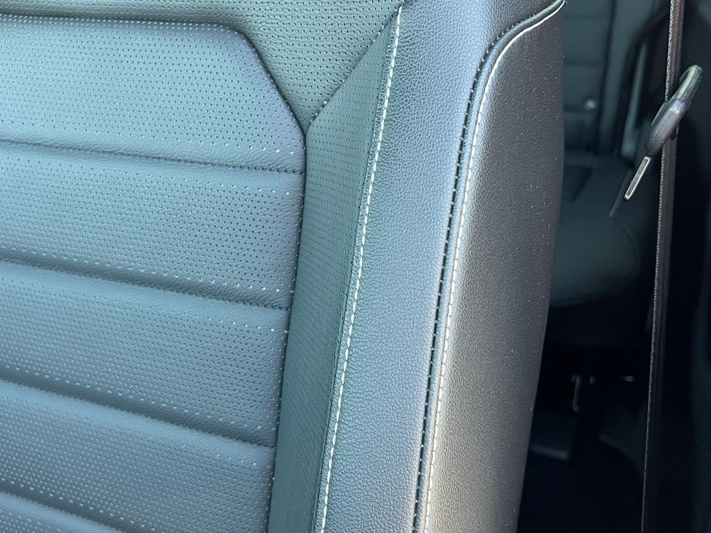 2025 Volkswagen Atlas Cross Sport SEL - Photo 13