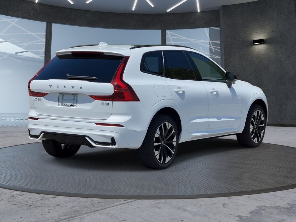 New 2026 Volvo XC60 B5 Plus SUV
