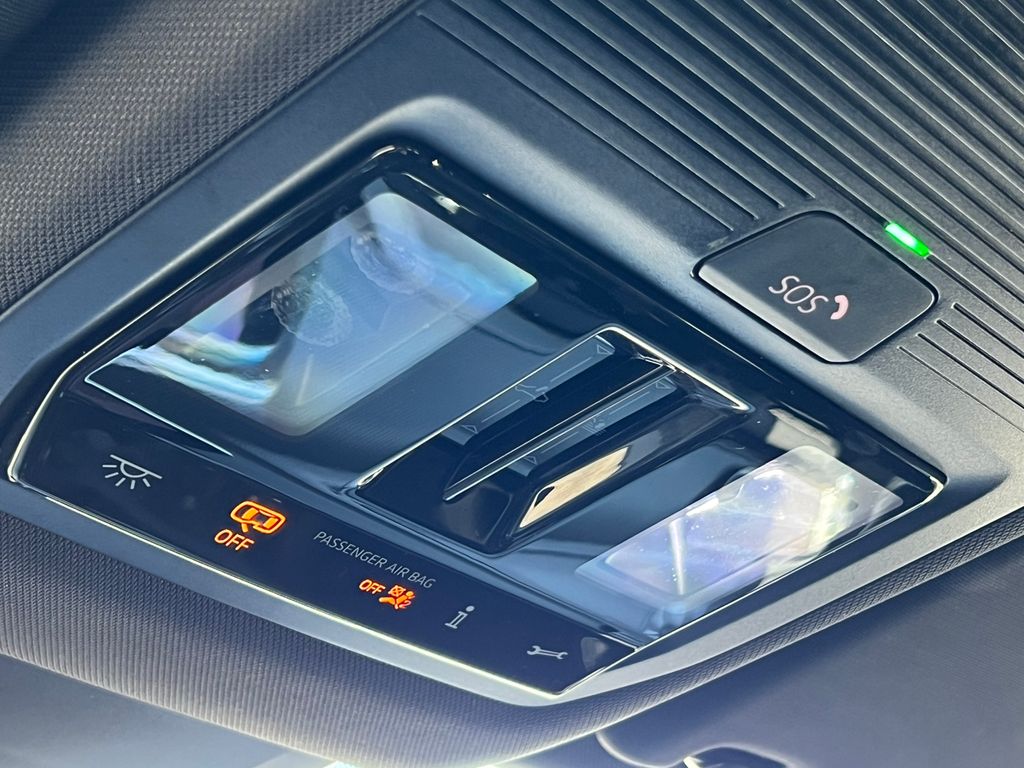 2025 Volkswagen Atlas Cross Sport SEL - Photo 33