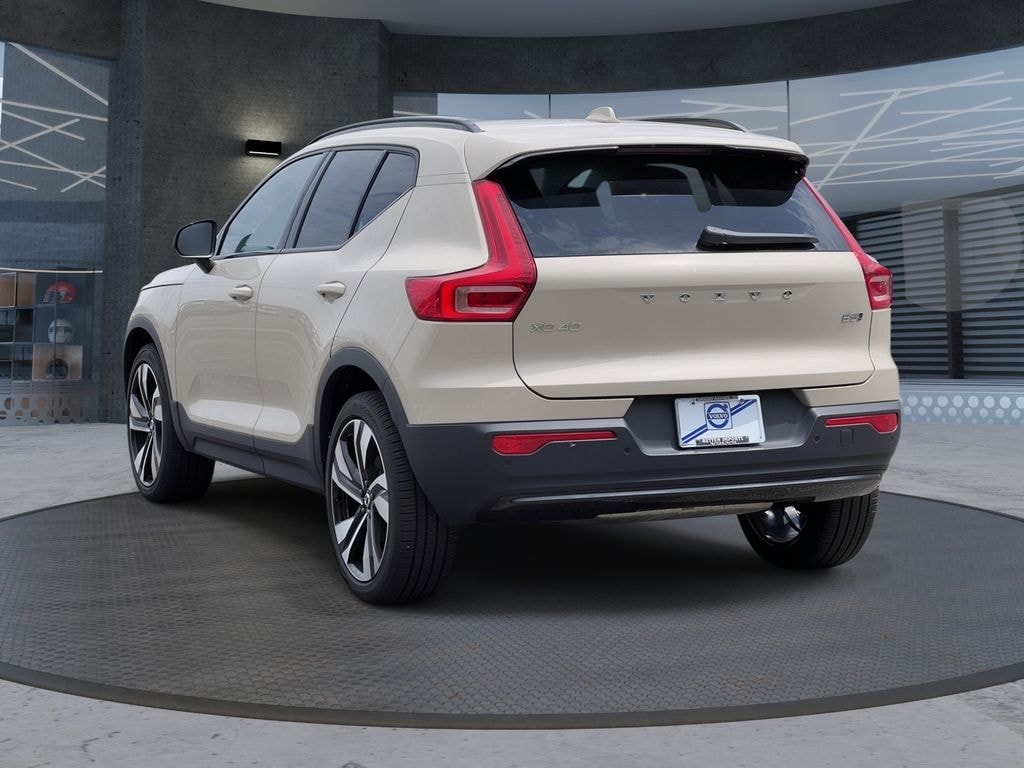 Used 2026 Volvo XC40 B5 Ultra SUV