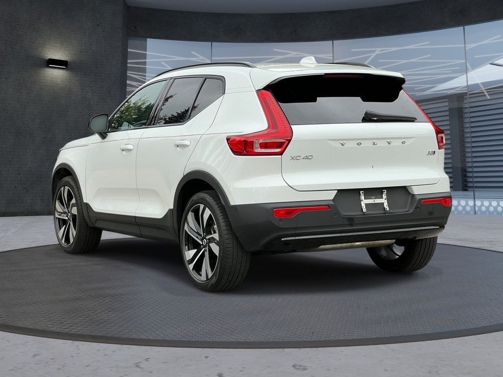 Used 2023 Volvo XC40 Ultimate SUV