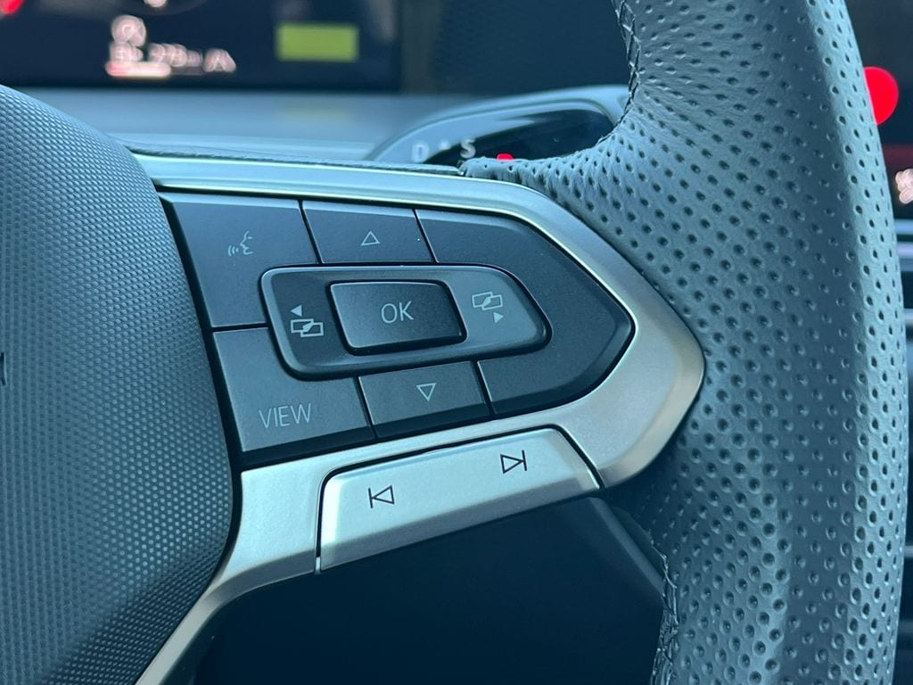 2026 Volkswagen Tiguan SE R-LINE BLACK - Photo 21
