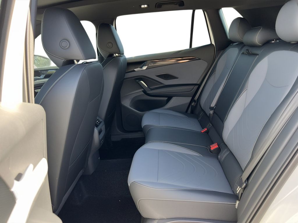 2026 Volkswagen Tiguan SE R-LINE BLACK - Photo 7