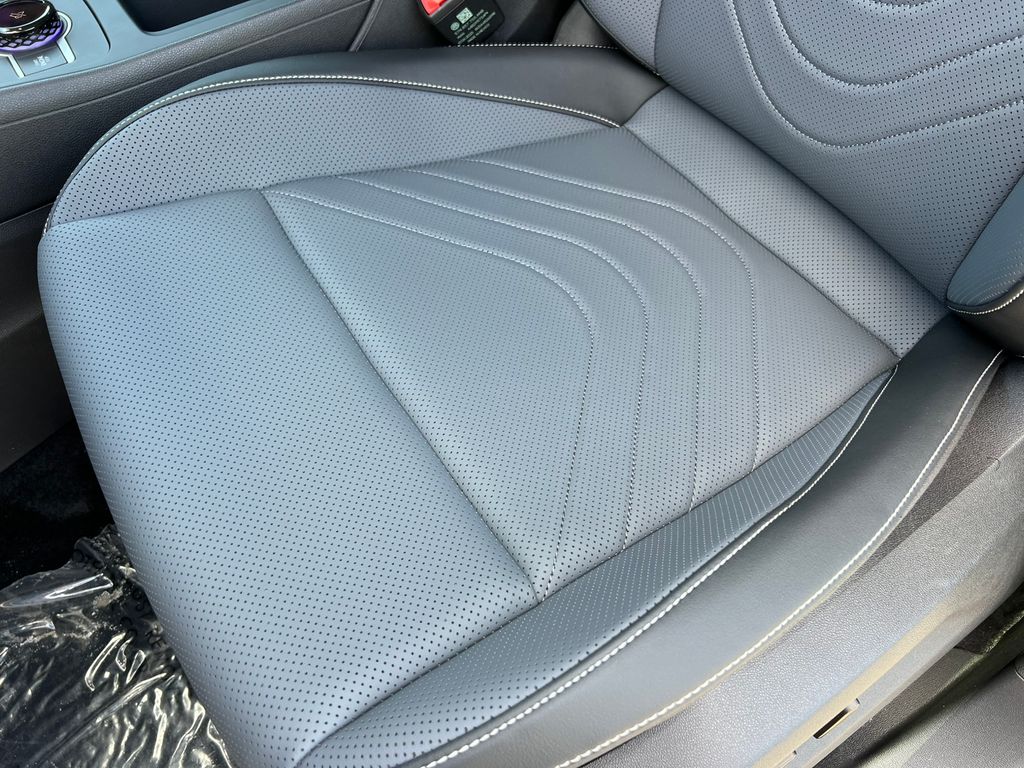 2025 Volkswagen Tiguan SE - Photo 9