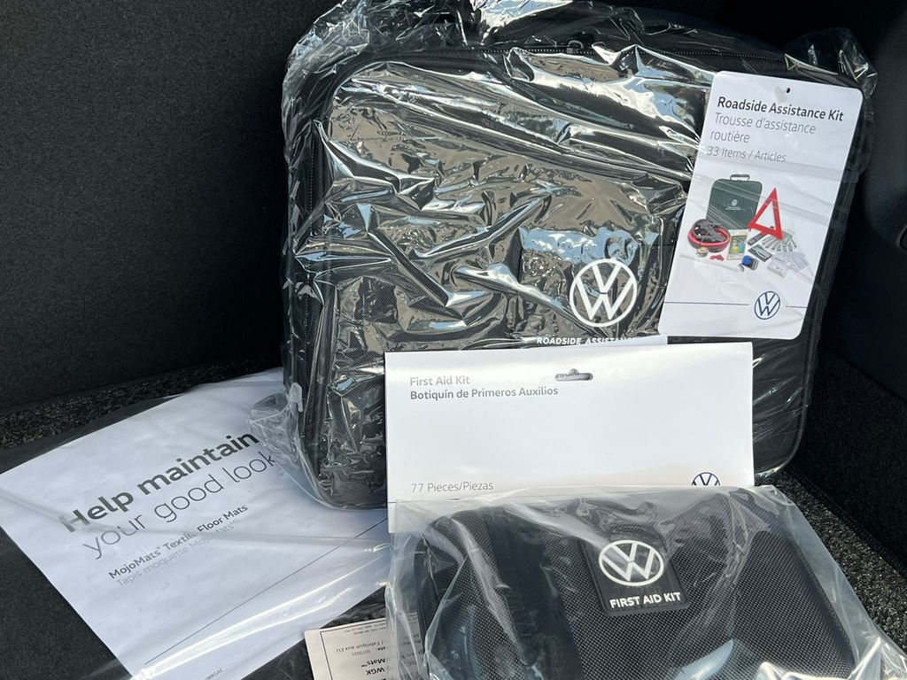 2025 Volkswagen Tiguan SE - Photo 33