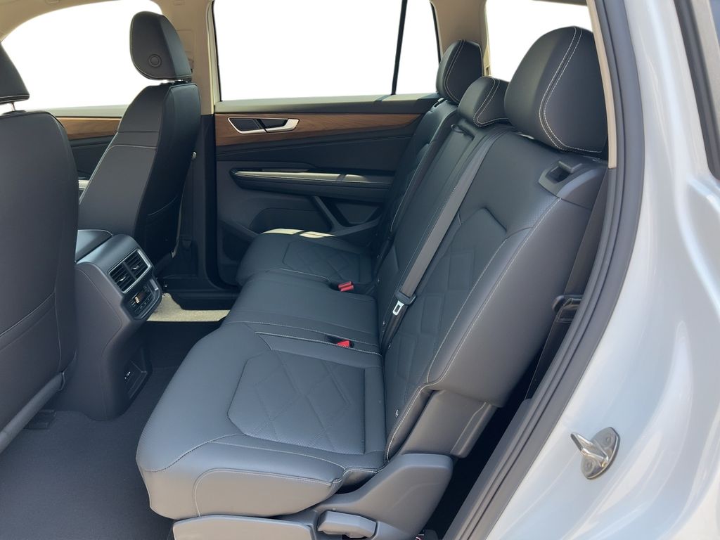 2026 Volkswagen Atlas SE - Photo 7