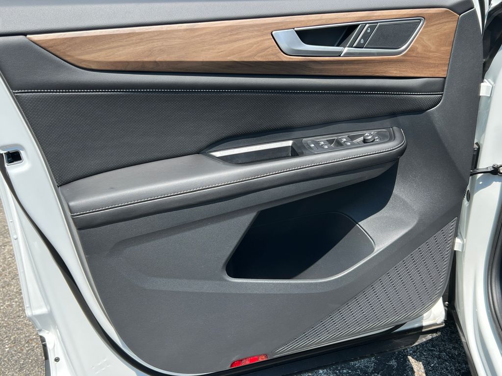 2026 Volkswagen Atlas SE - Photo 16