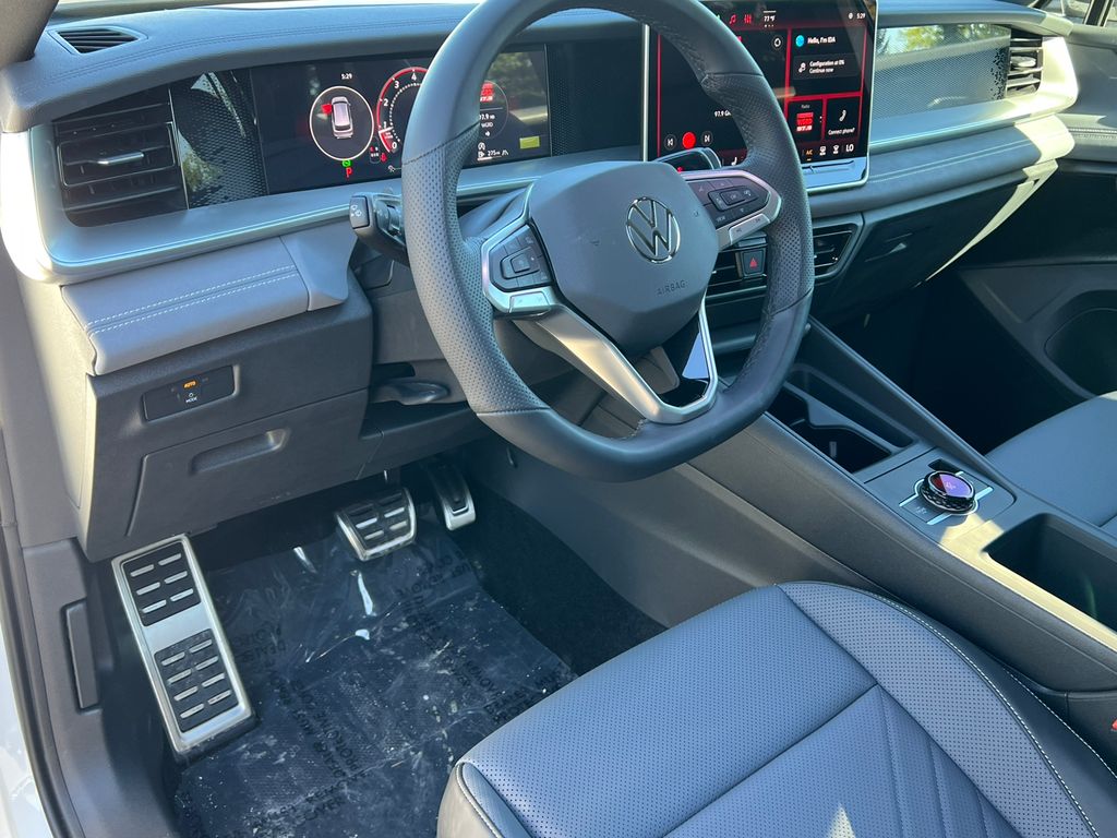 2026 Volkswagen Tiguan SE R-LINE BLACK - Photo 17