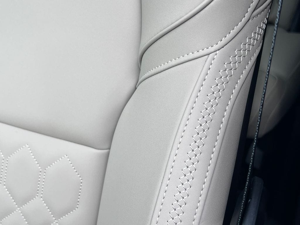 2026 Volvo XC90 Plus - Photo 15