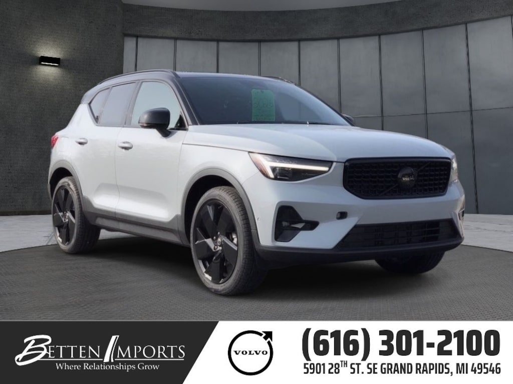 New 2026 Volvo XC40 B5 Ultra Black Edition SUV