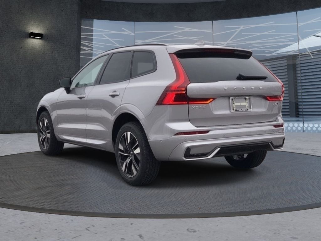 New 2026 Volvo XC60 B5 Plus SUV