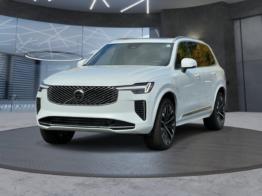 New 2027 Volvo XC90 plug-in hybrid T8 Plus 7-Seater SUV