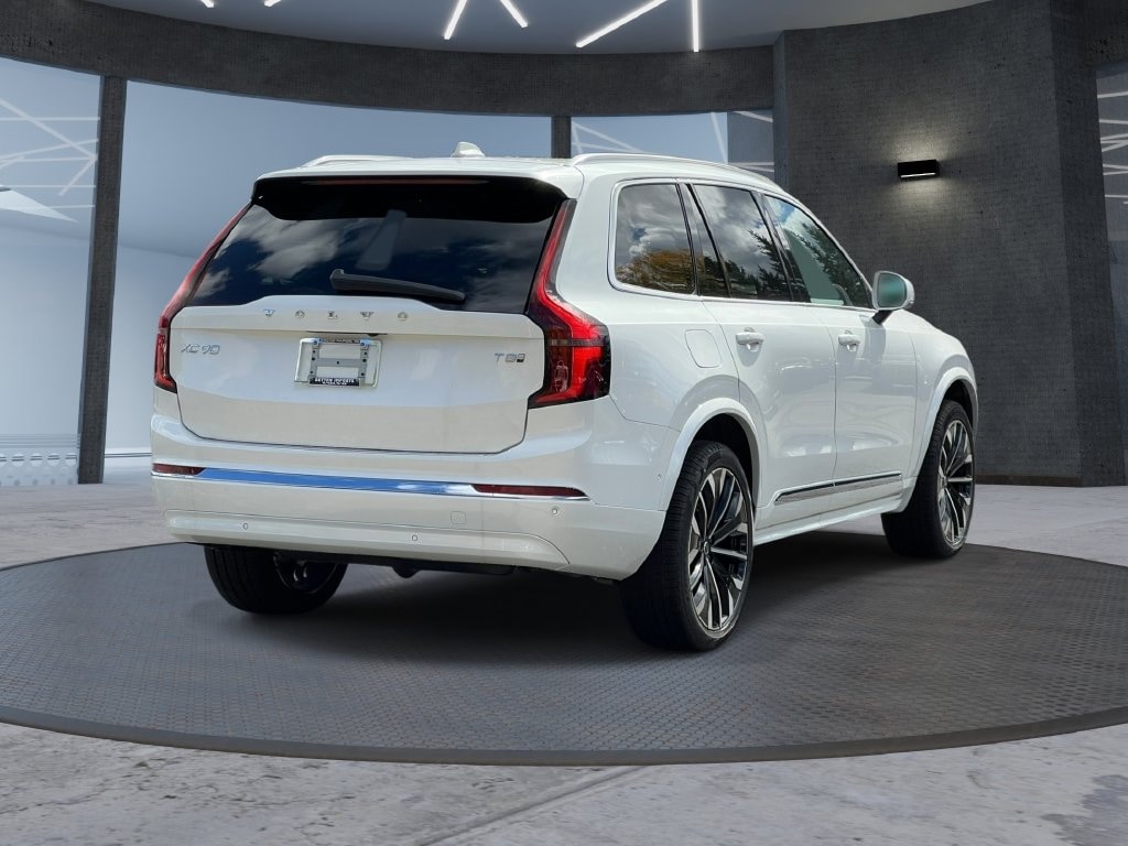 New 2027 Volvo XC90 plug-in hybrid T8 Plus 7-Seater SUV