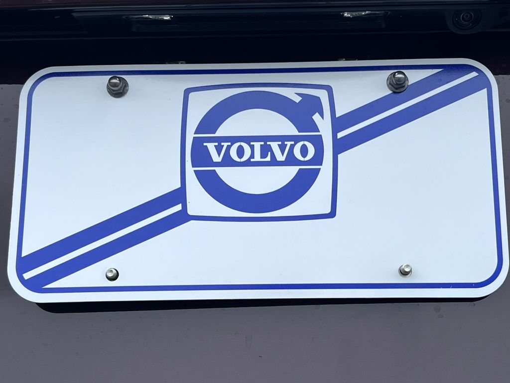 2026 Volvo XC90 Plus - Photo 38