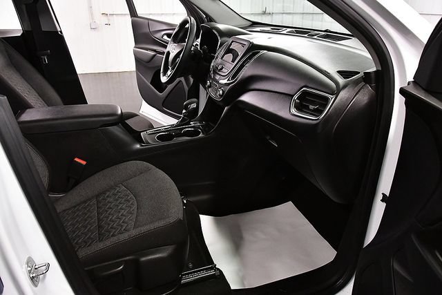 2023 Chevrolet Equinox LT - Photo 30