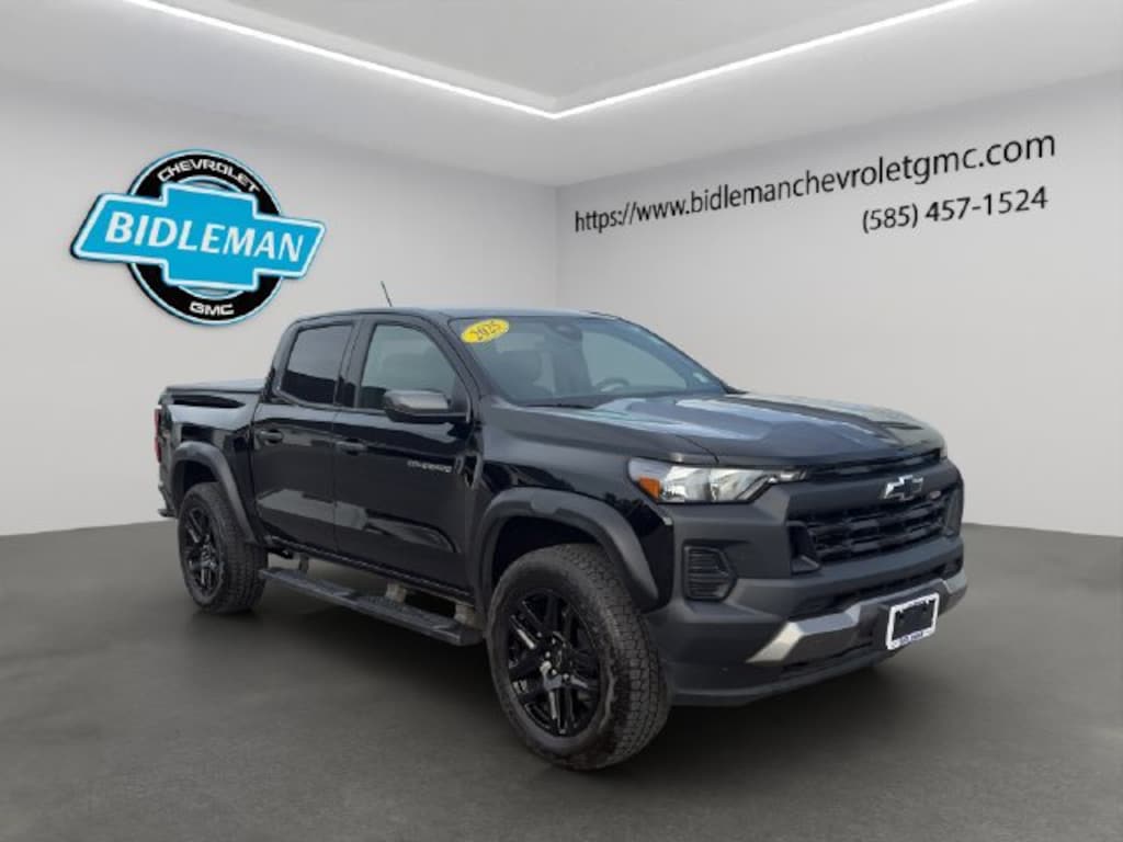 Used 2025 Chevrolet Colorado Trail Boss Truck Crew Cab