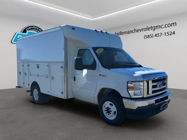 2022 Ford E-Series Cutaway Truck