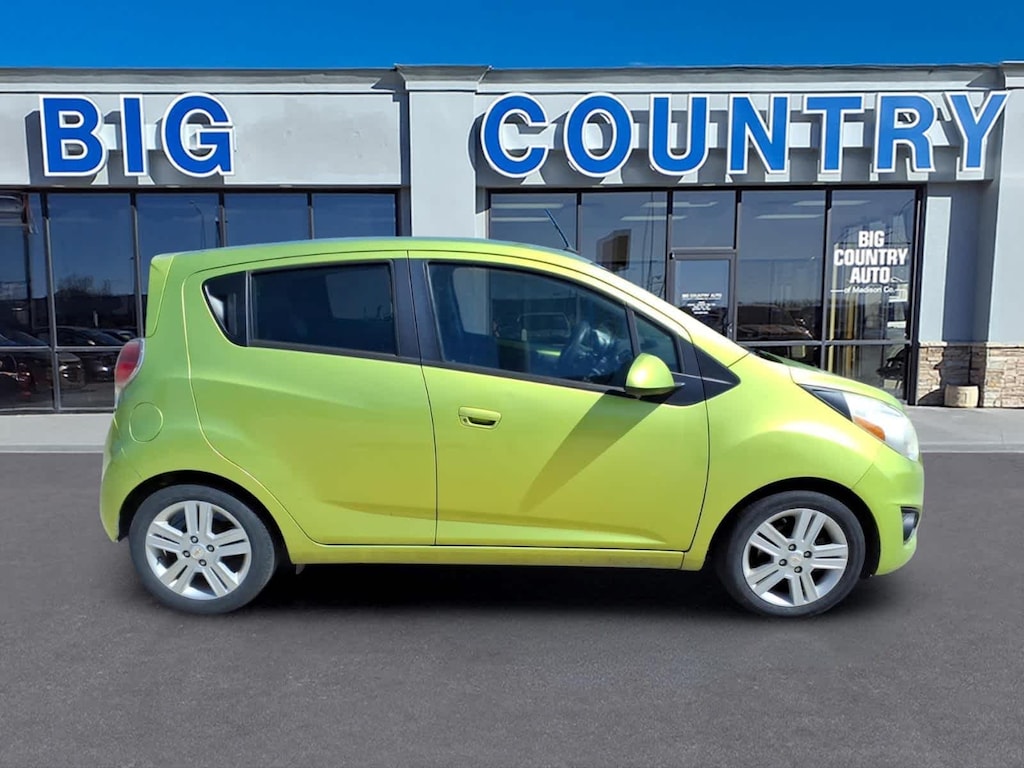 Used 2013 Chevrolet Spark 1LT Manual Hatchback
