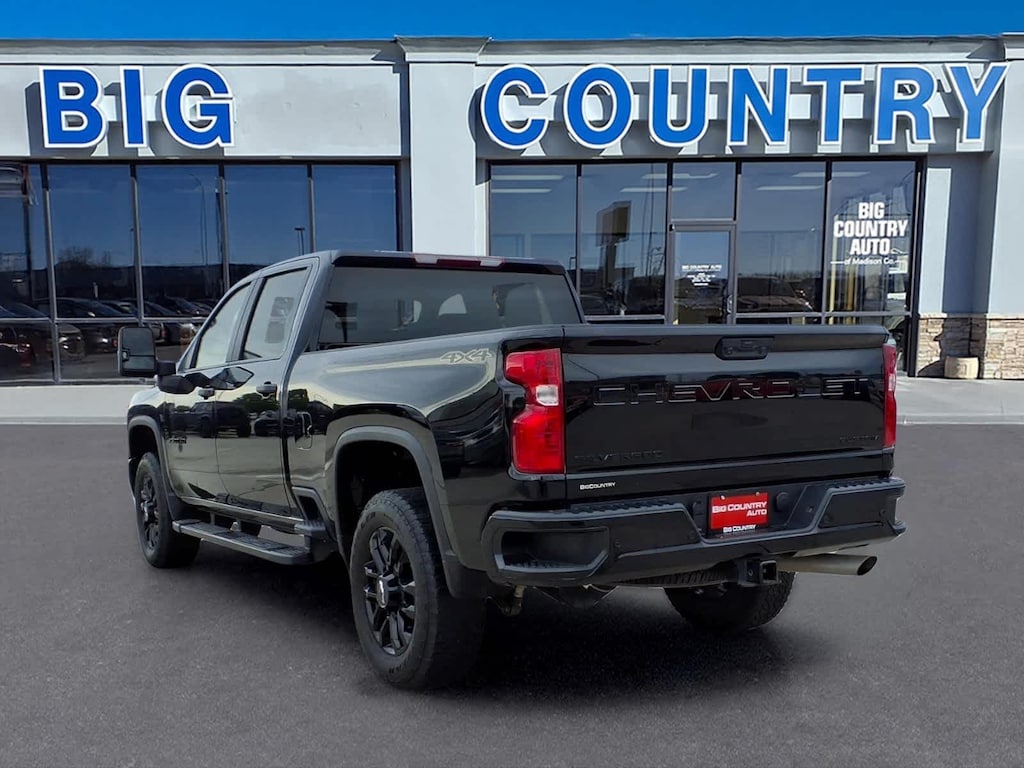 Used 2025 Chevrolet Silverado 2500 HD Custom Truck Crew Cab