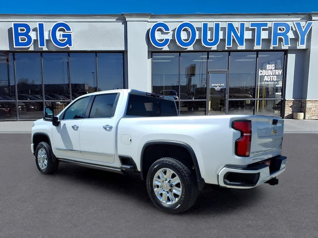 Used 2024 Chevrolet Silverado 2500 HD High Country Truck Crew Cab