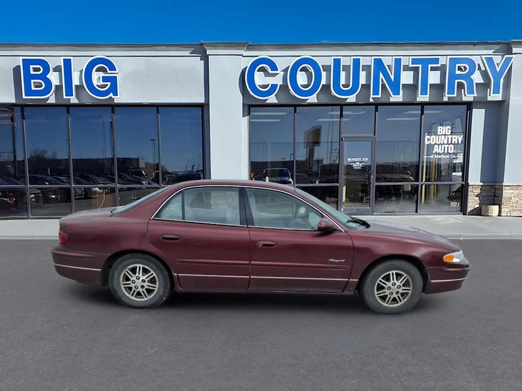 Used 2000 Buick Regal Sedan