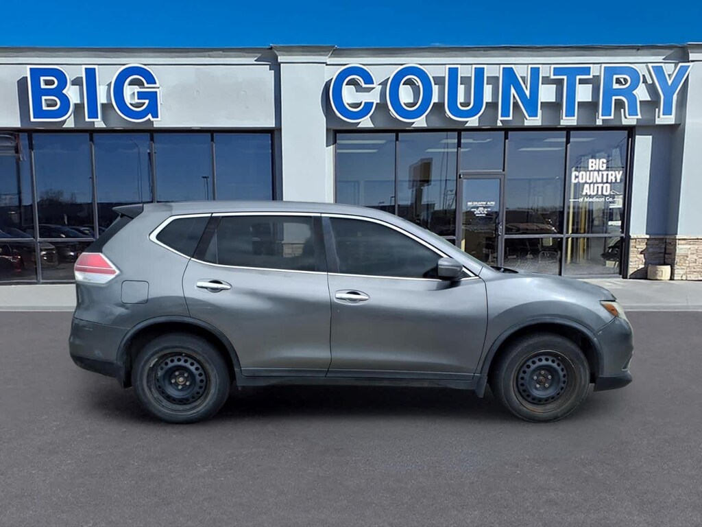 Used 2015 Nissan Rogue S SUV