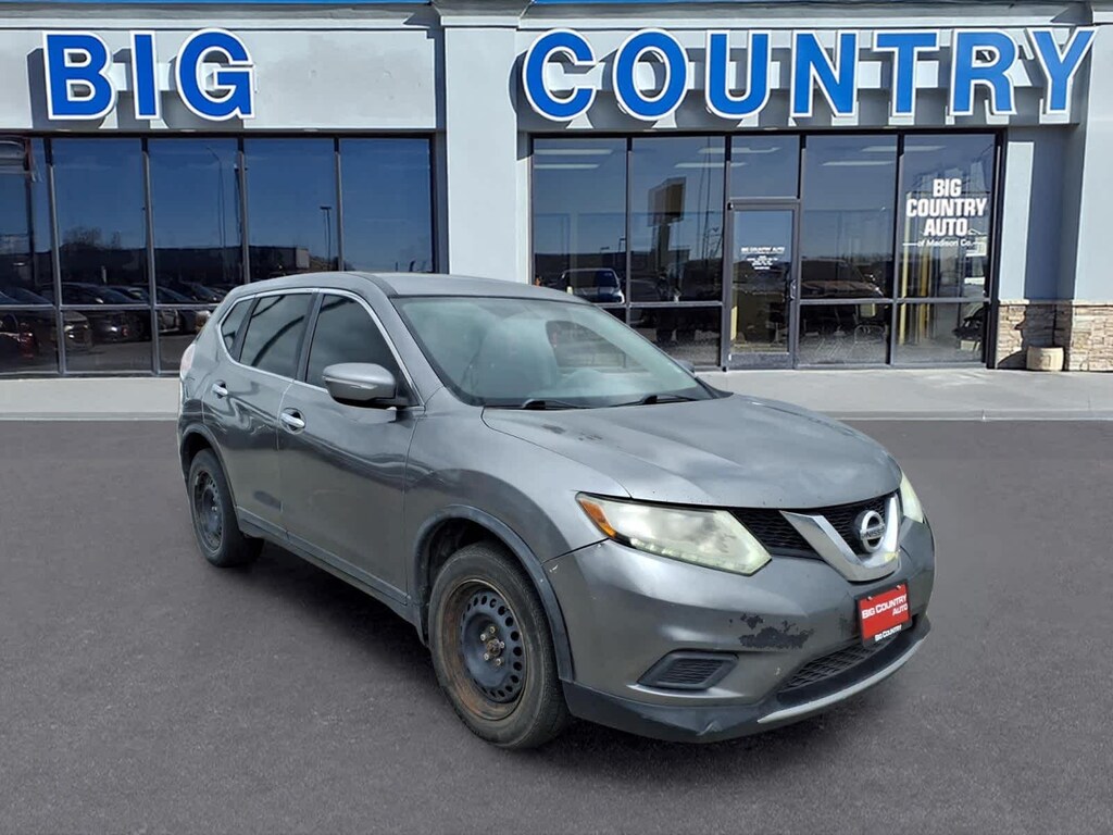 Used 2015 Nissan Rogue S SUV