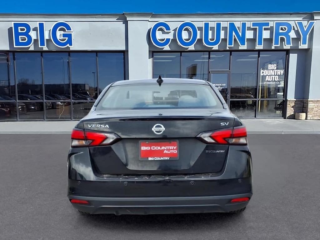 Used 2021 Nissan Versa 1.6 SV Sedan