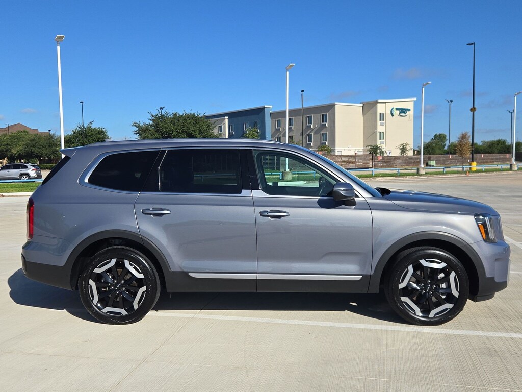 Certified 2025 Kia Telluride S SUV