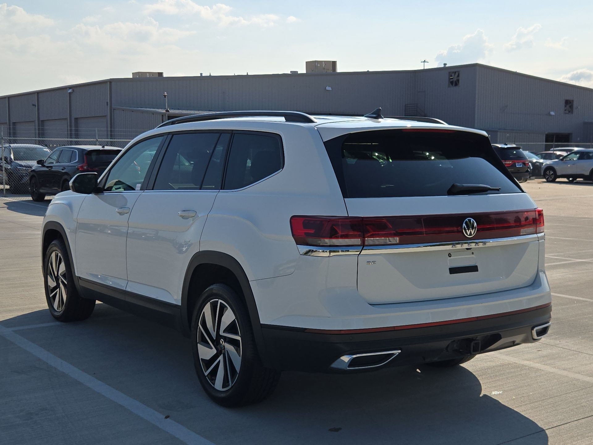 Certified 2025 Volkswagen Atlas 2.0T SE w/Technology 2.0T SE w/Technology FWD