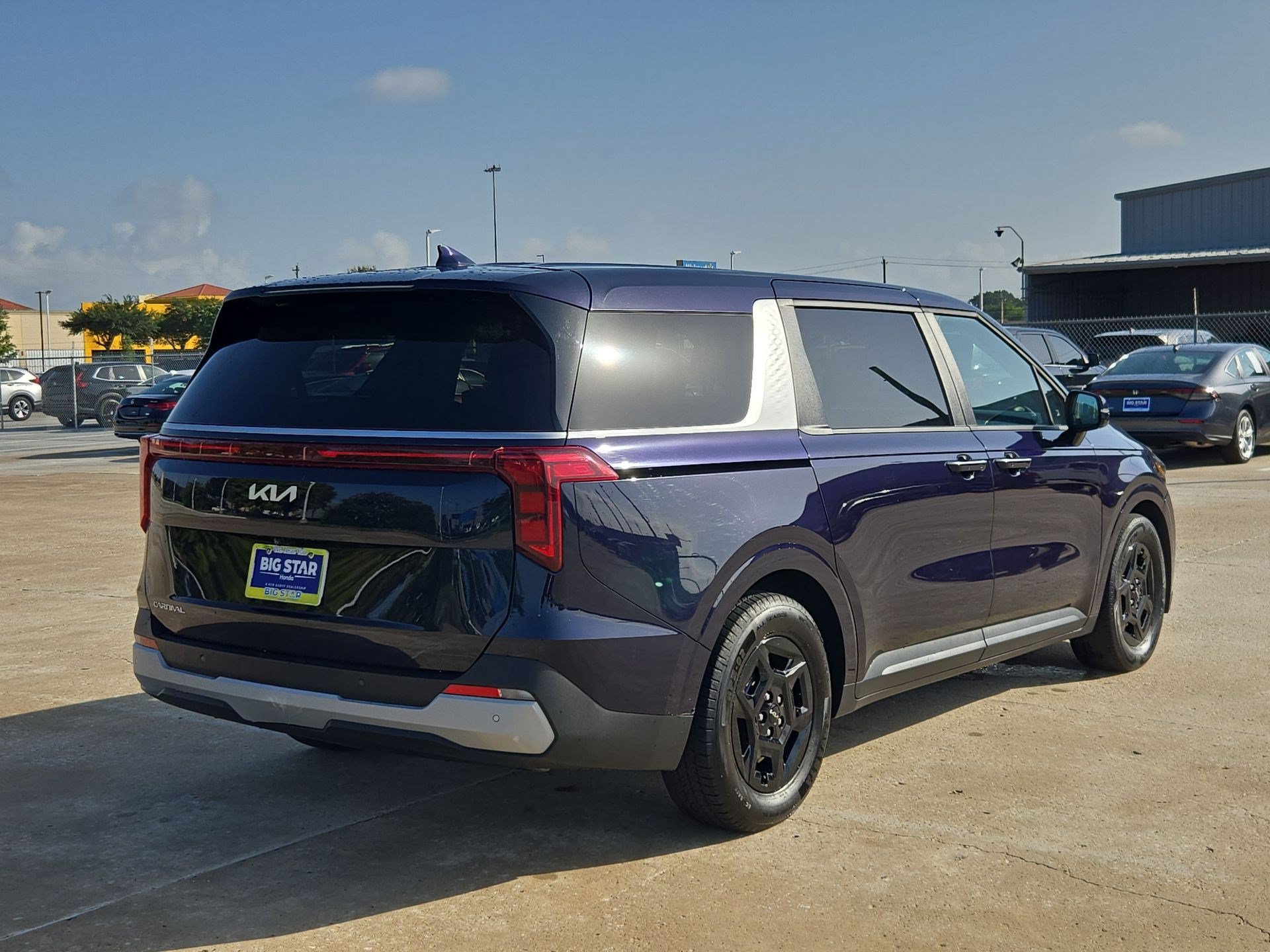 Certified 2025 Kia Carnival LXS Van Passenger Van
