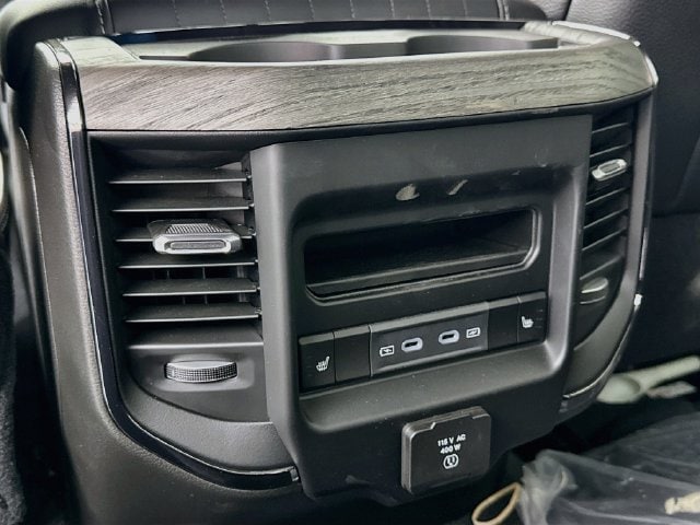 2026 RAM 3500 Limited - Photo 27