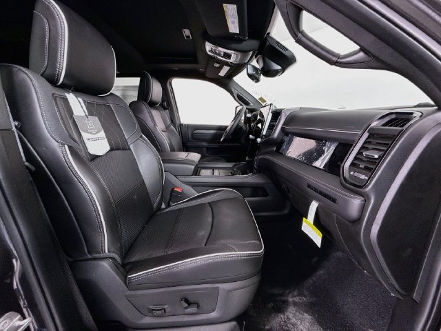2026 RAM 3500 Limited - Photo 30