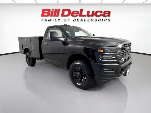 2025 RAM 3500 Chassis Tradesman - Photo 3