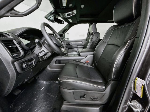 2026 RAM 3500 Limited - Photo 22