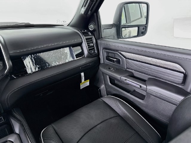 2026 RAM 3500 Limited - Photo 25