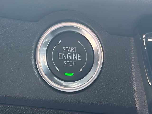 2027 Chevrolet Traverse LT - Photo 23