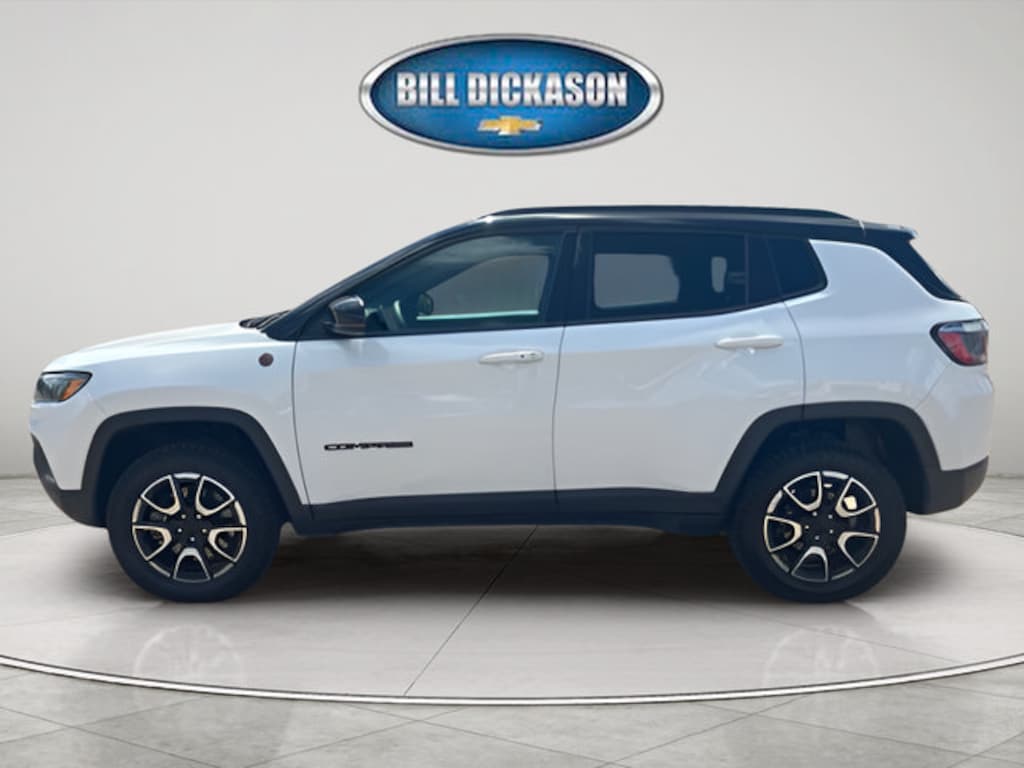 Used 2024 Jeep Compass Trailhawk