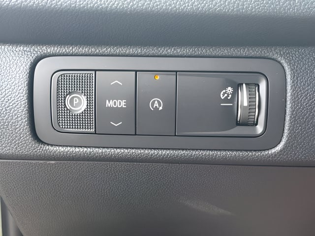 2027 Chevrolet Traverse LT - Photo 22